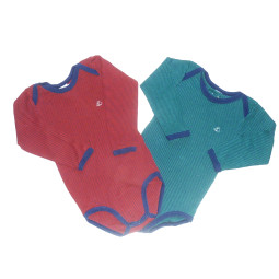 Lot de bodies PETIT BATEAU...